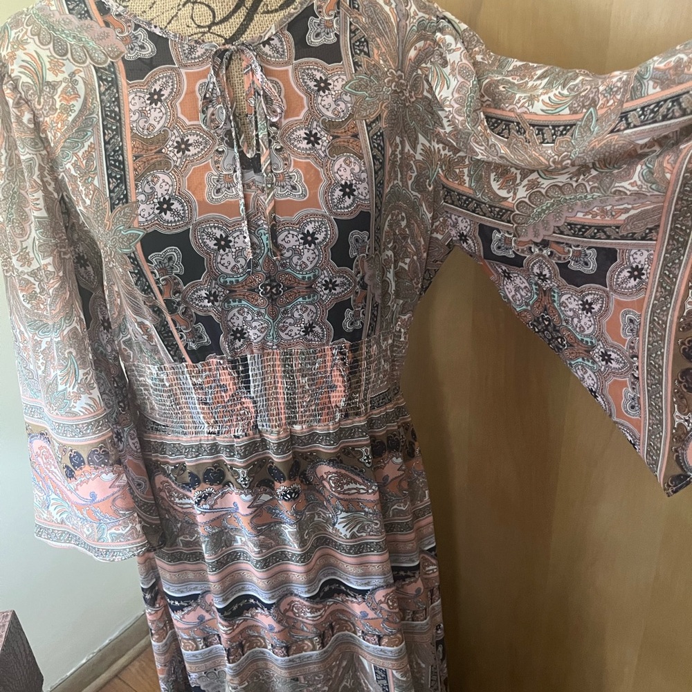 Boston Proper Long Sleeve Paisley Dress - Peach and navy
